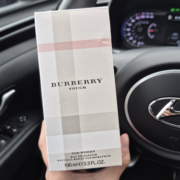 Burberry touch perfume - Picture 1 of 4
